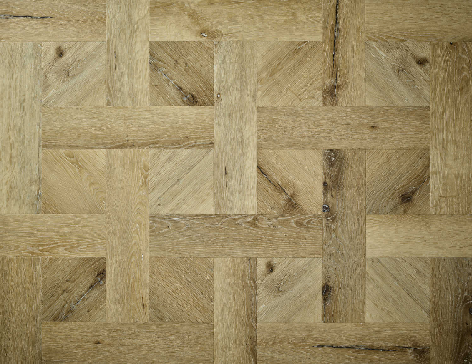 TH01 Sycamore Basketweave Frame